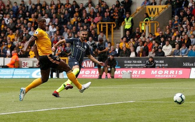 Man City mất chiến thắng bởi bàn thắng 'Maradona nhập'