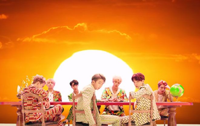 MV 'Idol' đang làm mưa làm gió trên YouTube giúp BTS 'hốt bạc' như thế nào?