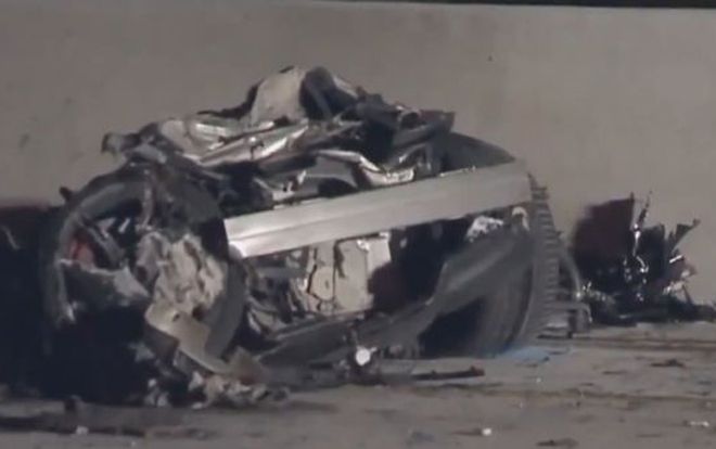 Lái xe bạt mạng hòng tự tử khiến 2 người khác chết theo