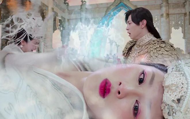 'Hương mật tựa khói sương' tập 45-46: Ơn giời, Húc Phượng cuối cùng cũng bị Cẩm Mịch đâm rồi