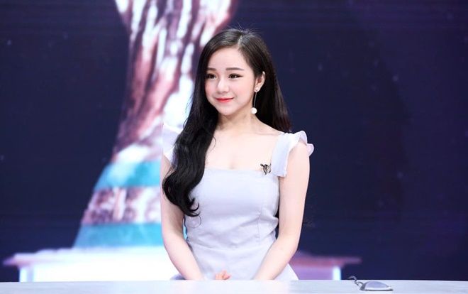 Hot girl ngủ gật dự đoán bất ngờ về trận U23 Việt Nam - U23 Syria