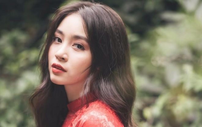 Hot girl du học sinh ở Anh: Cô nàng gây sốt bởi gu thời trang cá tính với hơn 16.000 người theo dõi