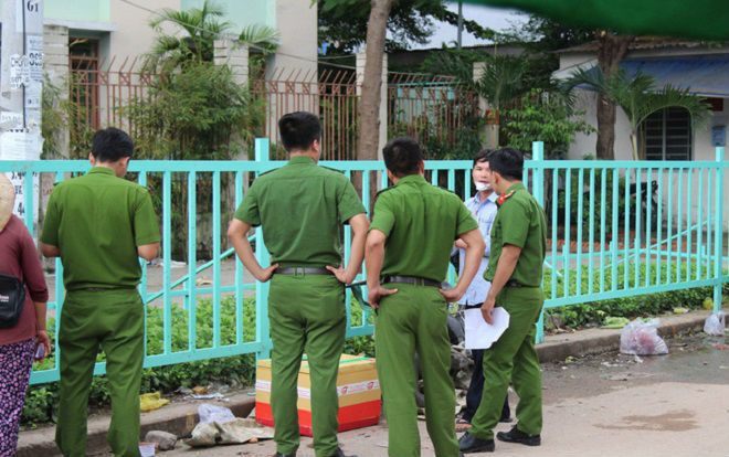 Người đàn ông bị ô tô cán qua đầu tử vong khi đang nằm trên võng