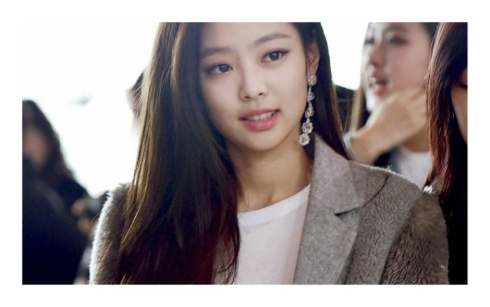 Đâu chỉ có đồ thiếu vải gợi cảm, Jennie (Black Pink) còn khiến fan nhao nhao học theo 3 style khoác thu đông