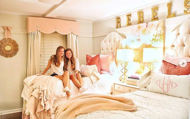 Bộ ảnh trước và sau khi phòng ký túc xá được các nàng sinh viên tân trang lại thành những 'cung điện' sang chảnh