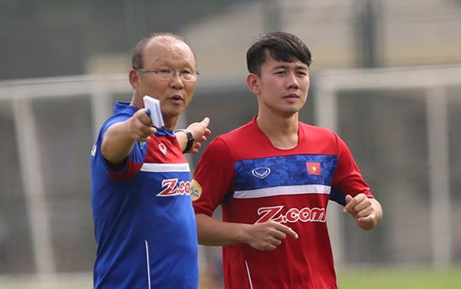 Tiết lộ về gia cảnh khó khăn của Minh Vương - cầu thủ tung cú sút siêu phẩm ghi bàn duy nhất cho Olympic Việt Nam trong trận bán kết ASIAD