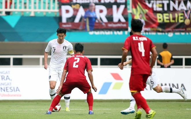 SỐC: Chủ nhà Indonesia áp dụng 'điều lệ ao làng' trận U23 Việt Nam - U23 UAE