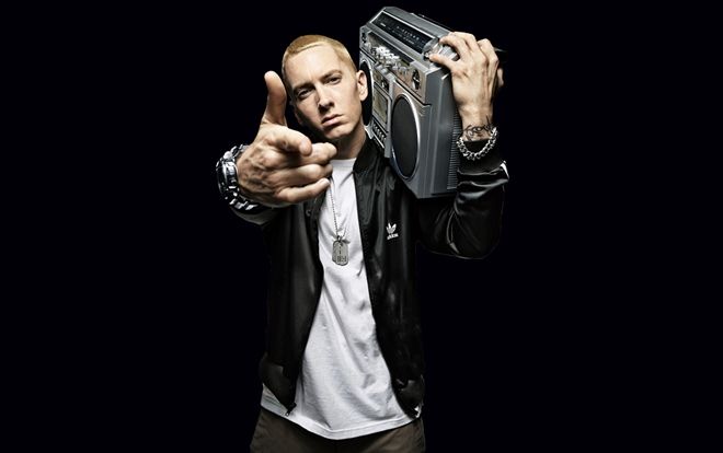 'Không kèn không trống', huyền thoại rap Eminem bất ngờ tung album mới toanh