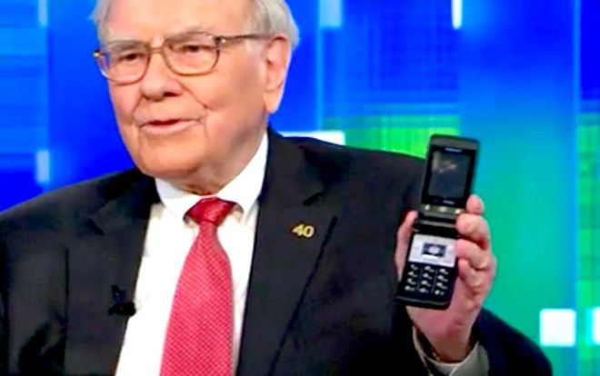 Tỷ phú Warren Buffett khẳng định iPhone X giá 1.000 USD vẫn còn… rẻ chán