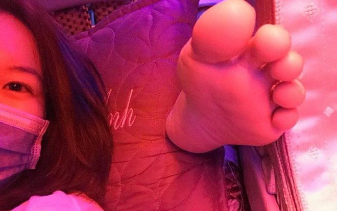 Bắt xe khách dịp lễ 2/9, cô gái ám ảnh với ‘đôi bàn chân hư hỏng’ dí thẳng vào mặt