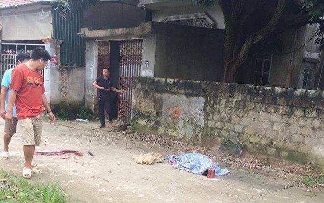 Người đàn ông bị chém tử vong giữa đường sau tiếng kêu cứu, nghi phạm bỏ trốn khỏi hiện trường