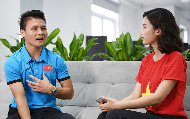 Mất ngủ vì sút trượt penalty, Quang Hải chỉ mong sớm được về nhà 'ôm bố mẹ một cái'