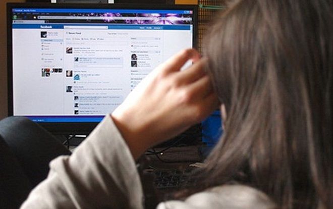 101 kiểu mắc bẫy 'trai lạ' (1): Mới quen 3 hôm, 'soái ca' ngoại quốc đã tặng quà đắt tiền và… ngỏ lời yêu