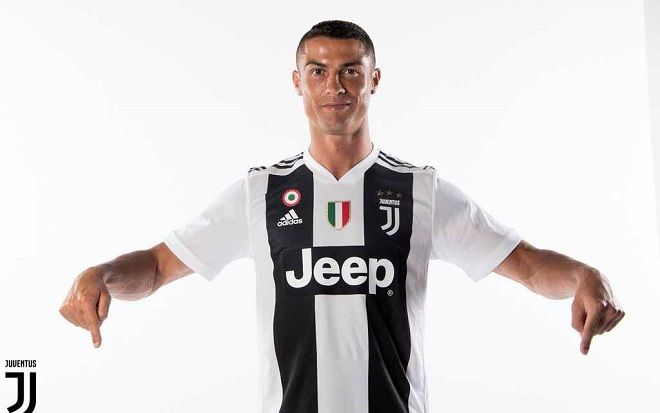 SỐC: Lương Ronaldo hơn tổng quỹ lương 10 đội bóng ở Serie A