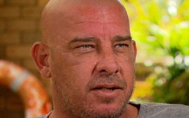 Nuôi con người khác ròng rã 18 năm mà không biết, người đàn ông đòi 1,3 tỷ đồng phí 'đổ vỏ'