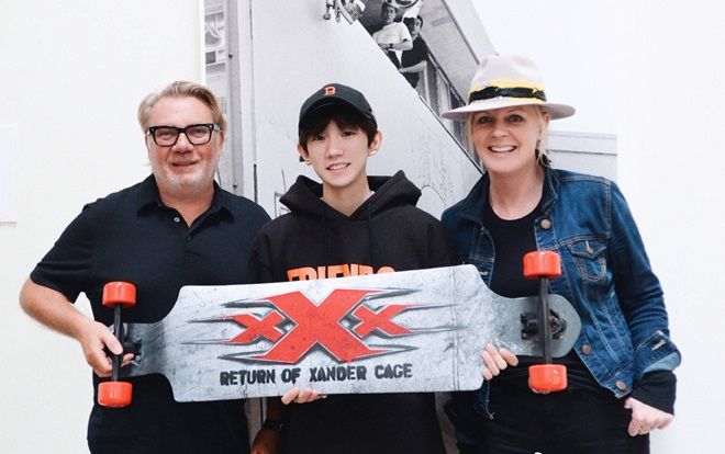 Vương Nguyên (TFBOYS) gặp nhà sản xuất bom tấn 'xXx 4' để bàn về kịch bản và nhân vật tại Los Angeles