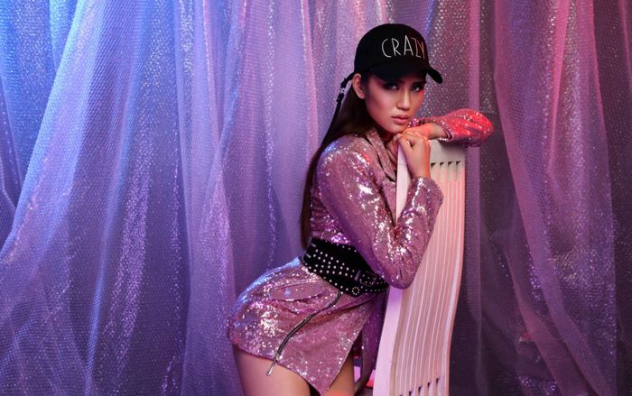 Bóng hồng Siêu mẫu nói gì khi bị HLV dắt tay vào 'vòng tử thần'?