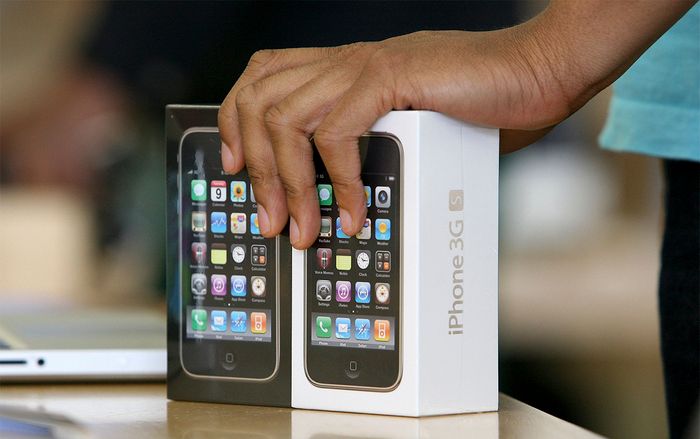 Tại sao Apple từng giảm giá iPhone đến 200 USD nhưng người dùng lại phẫn nộ?