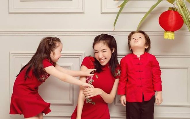 Elly Trần khiến fan ‘rung rinh tim’ khi khoe ảnh chụp cùng 2 nhóc tì nhân dịp Trung Thu