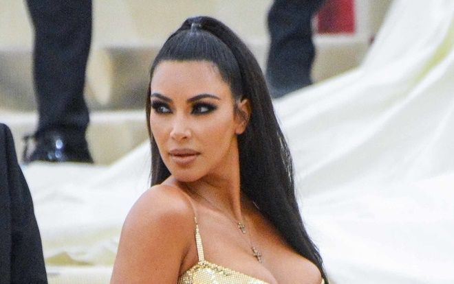 Chuyện thật như đùa: Cô Kim Kardashian ‘khóc hàng ngày’ vì vòng 3 quá khổ của mình
