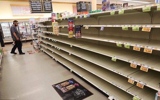 Mỹ sơ tán 1,5 triệu dân, hàng hóa hết sạch trước bão Florence dữ tợn nhất trong 60 năm qua