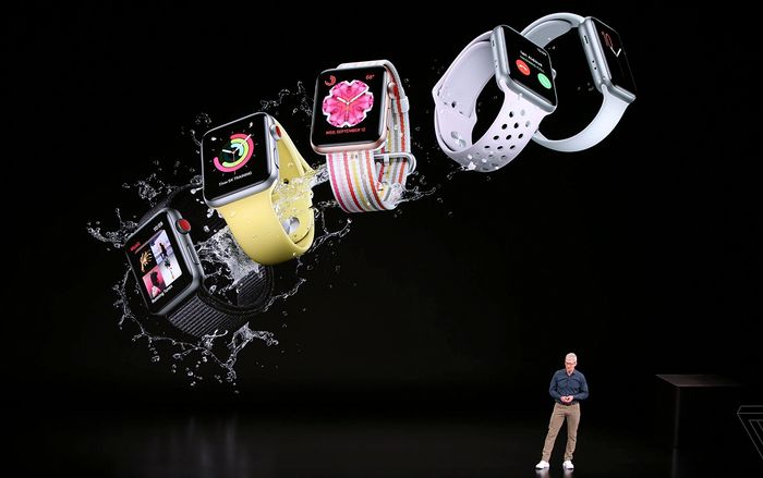 Apple Watch Series 4 ra mắt: Có thể đo điện tâm đồ giúp người dùng phát hiện đột quỵ sớm, giá từ 399 USD!