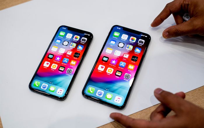 iPhone Xs Max giá đã cao, nhưng lỡ bị hư màn hình bạn phải bỏ ra số tiền khủng để thay