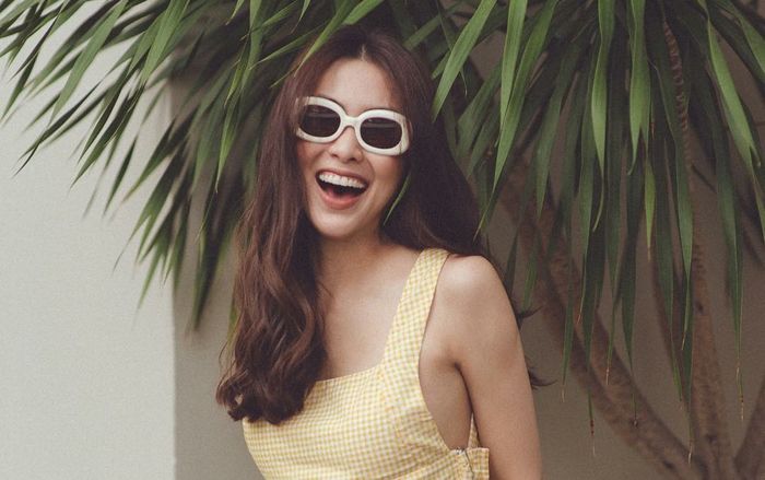 Kín đáo lâu nay, bỗng một ngày Tăng Thanh Hà 'kiệm vải' hết mức ra phố