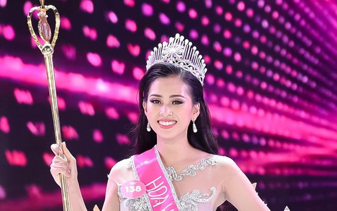 Xôn xao tin đồn Tân Hoa hậu Trần Tiểu Vy có điểm thi tốt nghiệp THPT dưới trung bình