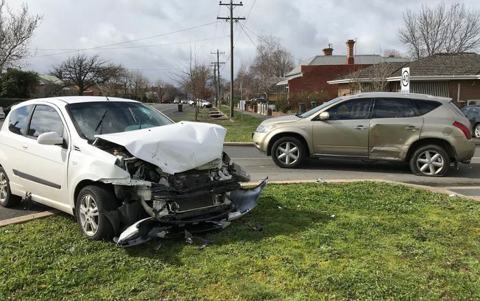 Tại sao vỏ xe ô tô dễ bị móp dù chỉ gặp va chạm nhẹ, lý do sẽ khiến bạn bất ngờ