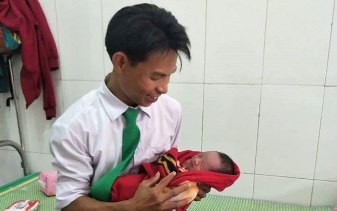 Tài xế taxi trở thành bà đỡ bất đắc dĩ sau khi giúp sản phụ vượt cạn