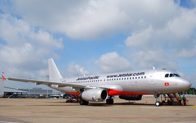 Máy bay hạ cánh khẩn cấp xuống Tân Sơn Nhất vì hành khách quốc tịch Mỹ lên cơn đau tim