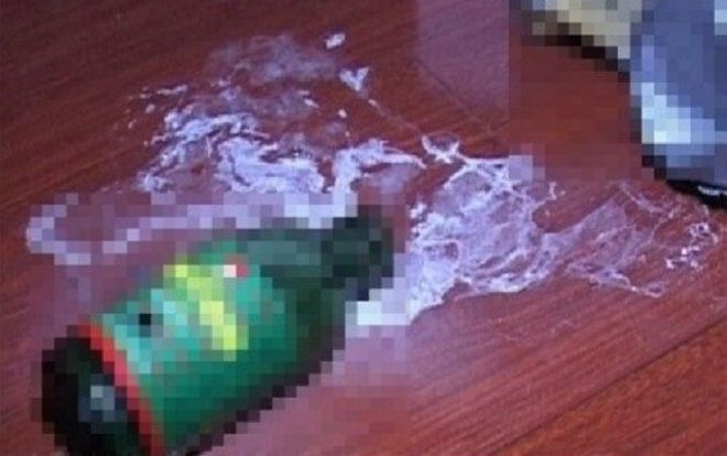 Bị ngăn cấm chuyện tình cảm, cô gái cùng bạn trai vào nhà nghỉ uống thuốc diệt cỏ tự tử