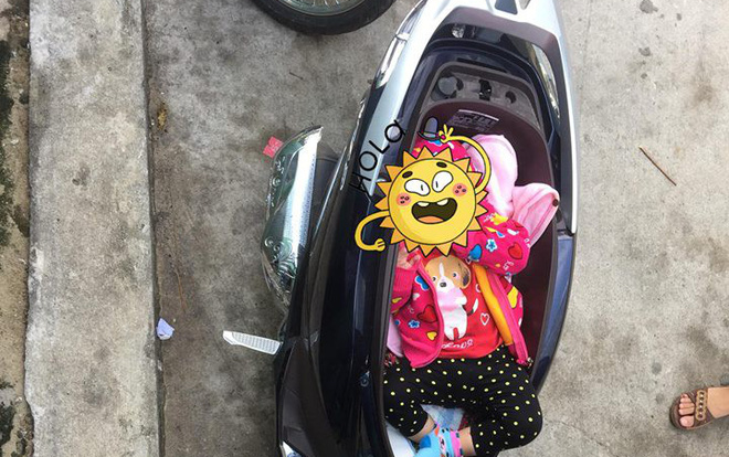 Thấy người phụ nữ đặt con nằm lọt thỏm trong cốp xe, dân mạng đồn đoán đủ điều và đây chính là sự thật bất ngờ