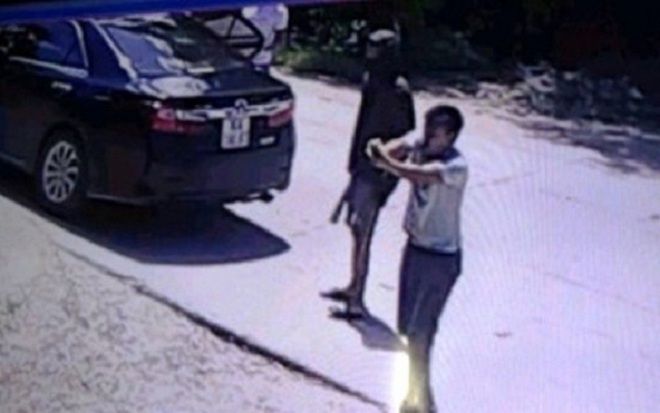 Truy bắt đối tượng dùng súng bắn chết chủ nợ