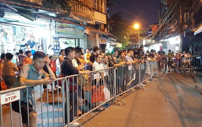 Công an xác nhận tìm thấy hai thi thể người lớn bị vùi lấp tại khu nhà trọ giá 15.000 đồng của ông Hiệp ‘khùng’
