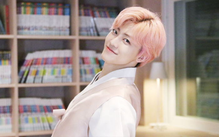 Jaemin (NCT DREAM) đột nhiên nổi rần rần khắp cộng đồng K-fan vì nhuộm tóc hồng