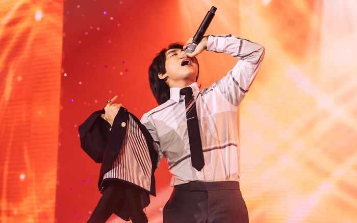 Post hình siêu bảnh đi diễn, cộng đồng Sky đồng loạt gửi tới Sơn Tùng… 1 vựa muối