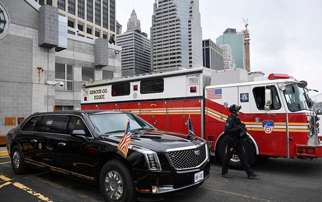 Tổng thống Mỹ Donald Trump lần đầu tiên sử dụng siêu xe The Beast 2.0