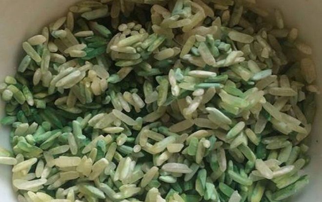 Dùng gạo mốc để nấu ăn cho trẻ, hiệu trưởng trường mẫu giáo bị bắt giam