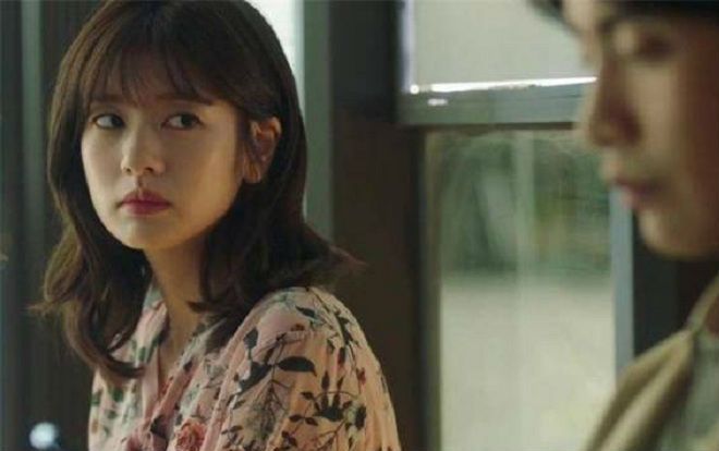 Cô gái tủi hờn khi nhiều lần đi chơi với người yêu đều đứng ra lo 'tình phí', khát khô cổ họng phải mang theo nước và C sủi để uống gây tranh cãi