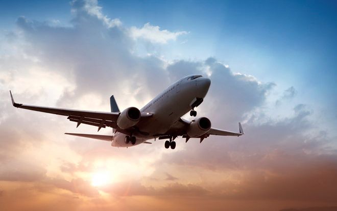 Đố bạn biết vì sao máy bay không thể bay vào không gian?