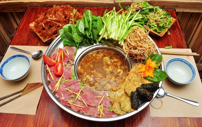 Đăng đàn tố sếp mời đi ăn tăng 2 nhưng chỉ trả một nửa, cô nàng bị dân mạng xỉa xói 'chắc ăn free quen rồi!'