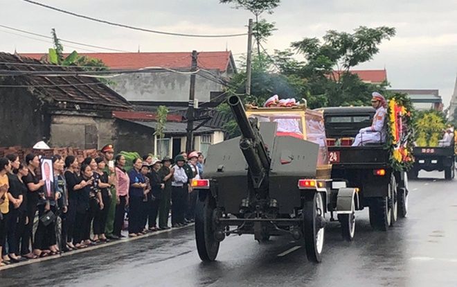 Linh cữu Chủ tịch nước Trần Đại Quang đã về quê nhà Ninh Bình