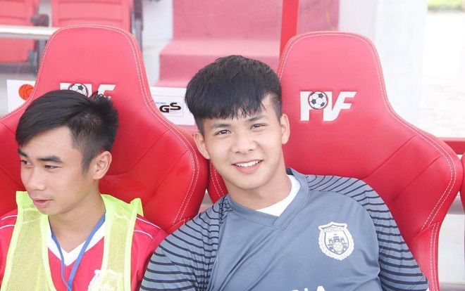 Nhan sắc thượng thừa, tài năng vượt trội, thủ môn U19 Việt Nam khiến hội chị nguyện làm 'máy bay'