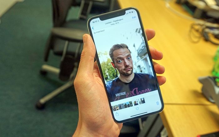 Bị người dùng chê camera 'giả tạo', Apple lập tức sửa tính năng làm mịn da trên iPhone Xs và Xs Max