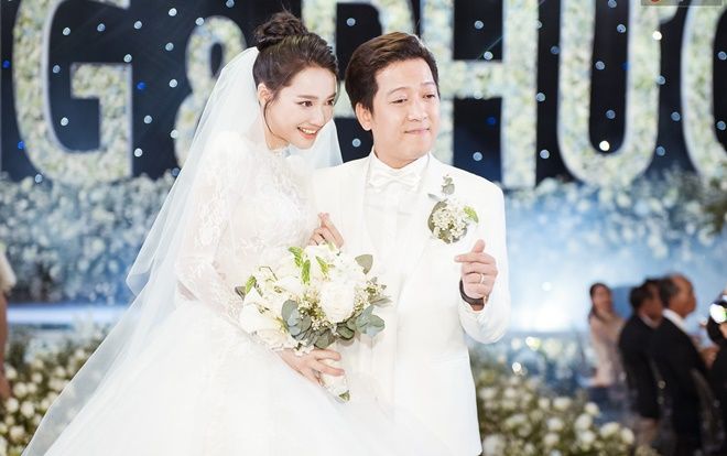 Ơn giời! Cuối cùng Trường Giang cũng xuất hiện sau đám cưới rồi