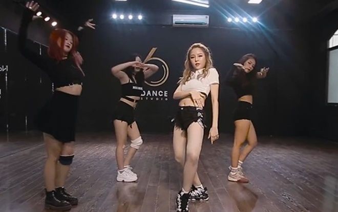 Đăng clip nhảy nhót với quần ngắn cực độ, hot girl Trâm Anh nhận nhận ngay loạt chỉ trích gay gắt từ dân mạng