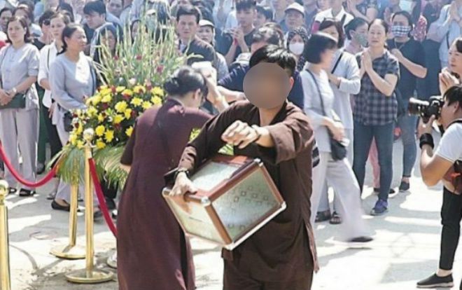 Xôn xao nghi án nam thanh niên khênh hòm công đức chứa cả trăm triệu đồng của nhà chùa biến mất