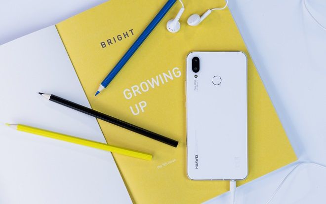 Huawei Nova 3i phiên bản Trắng ngọc trai chính thức mở bán, tặng kèm pin sạc dự phòng